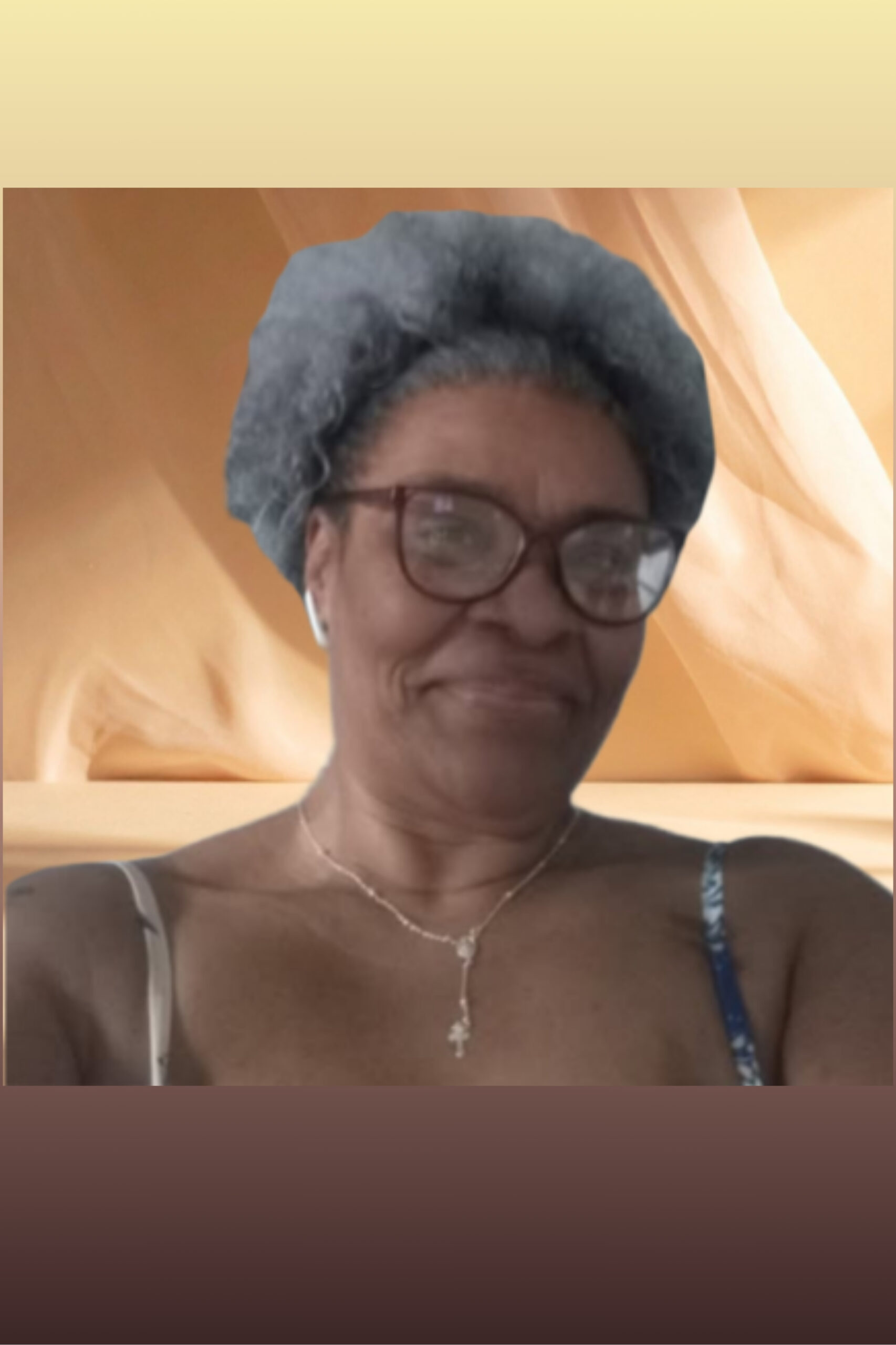 Autora Vânia Cristina